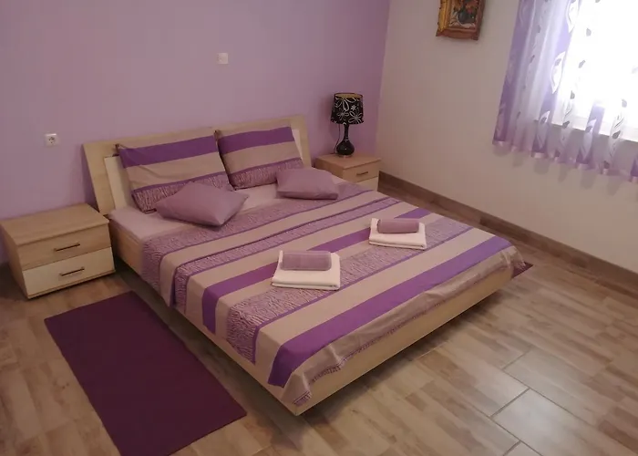 Ines Apartman *